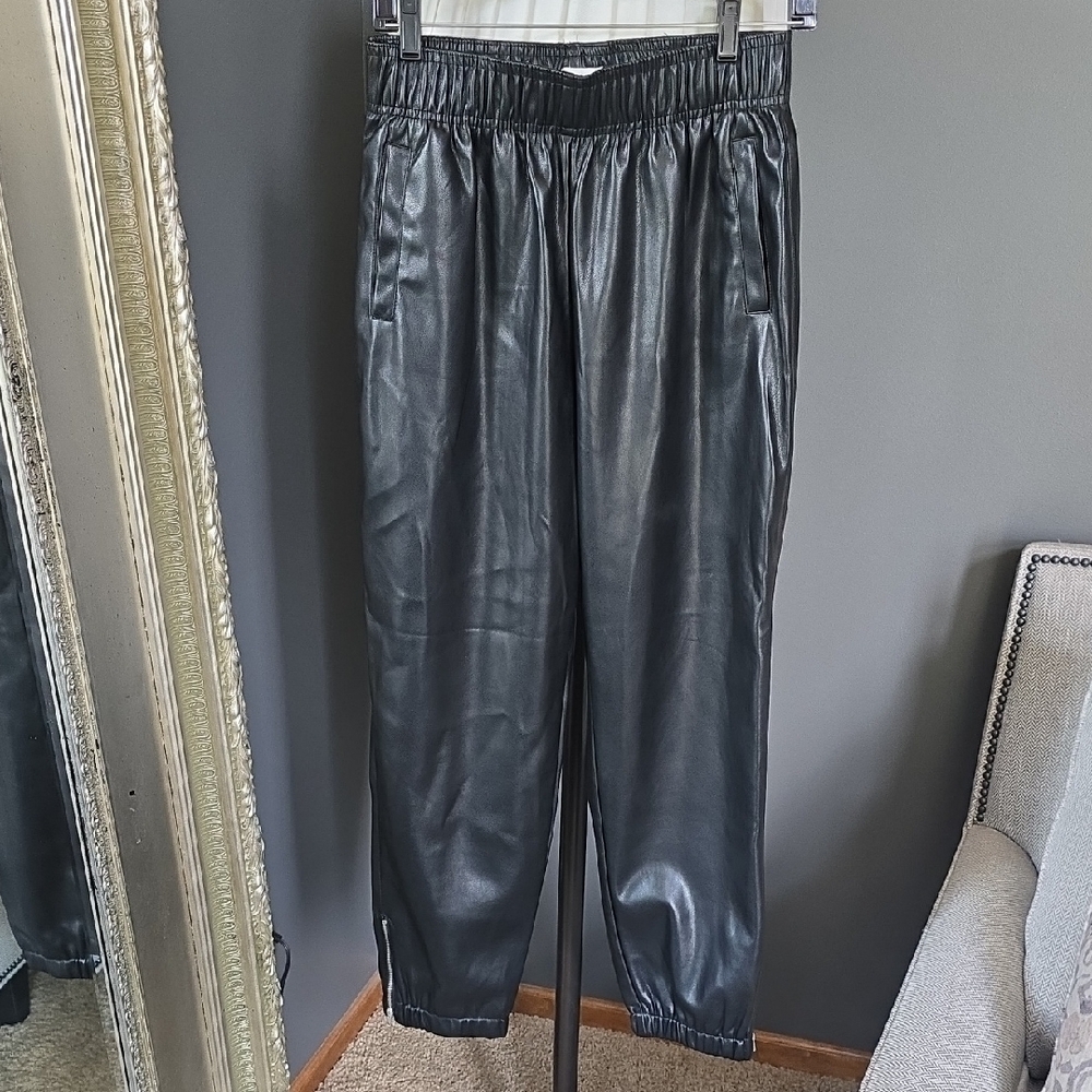 Black Faux Leather Elastic Waist And Ankle Pants Sz S